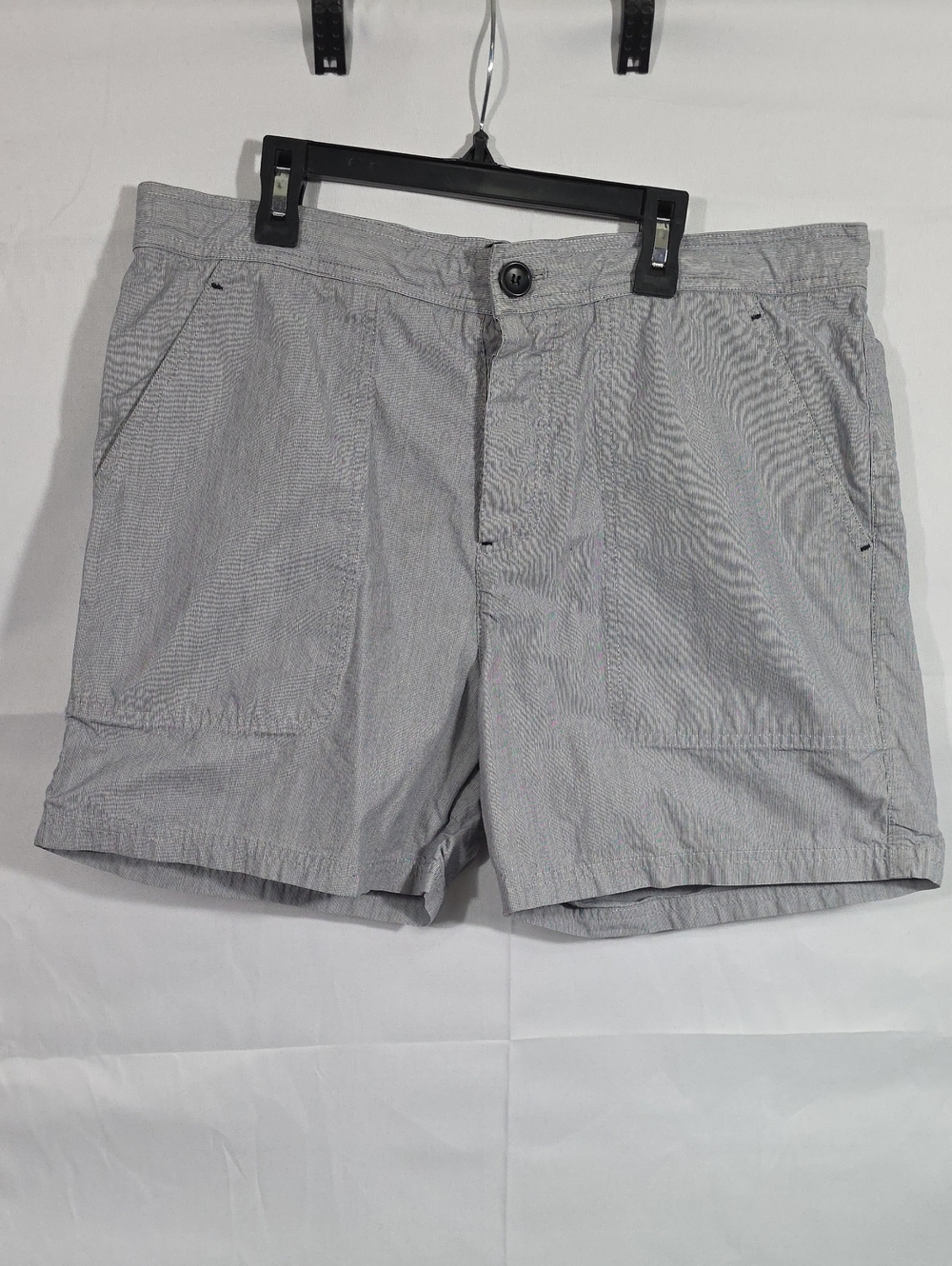 Unis Women's Gray Casual Shorts Lightweight Everyday Style Waist 36 (W649) - Picture 1 of 4